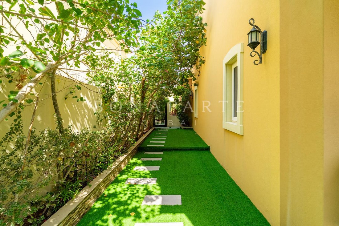 Villa in Wadi Al Safa 5, Wadi Al Safa, Dubai 4 - 18984765