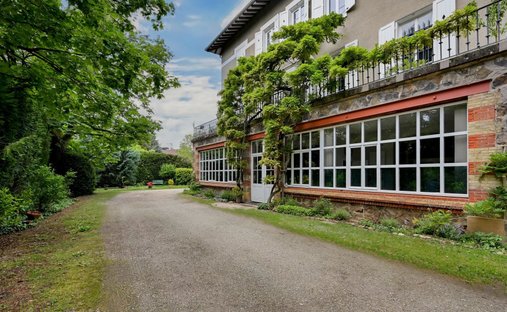 Apartment in Champvert-Point du Jour-Saint Irénée, Lyon 5e Arrondissement, Lyon 1