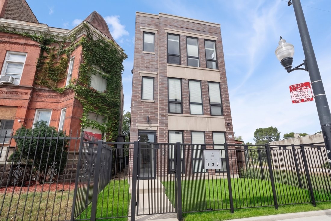 Chicago, Illinois, United States 1 - 18454515