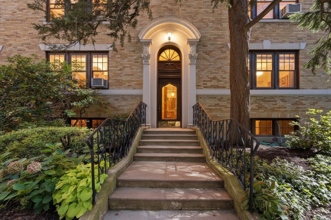 Condo in Brookline, Massachusetts, United States 2 - 18986917