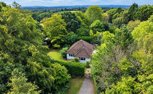 Bungalow in Maresfield, England 1