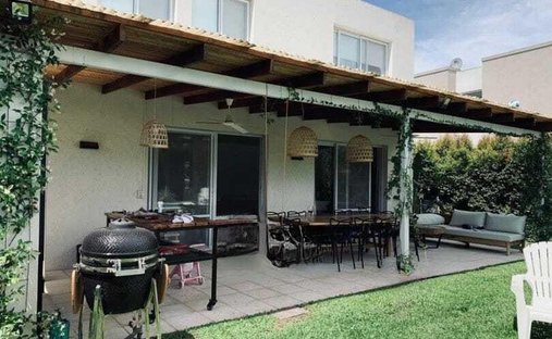 House in Tigre, Buenos Aires Province, Argentina 1