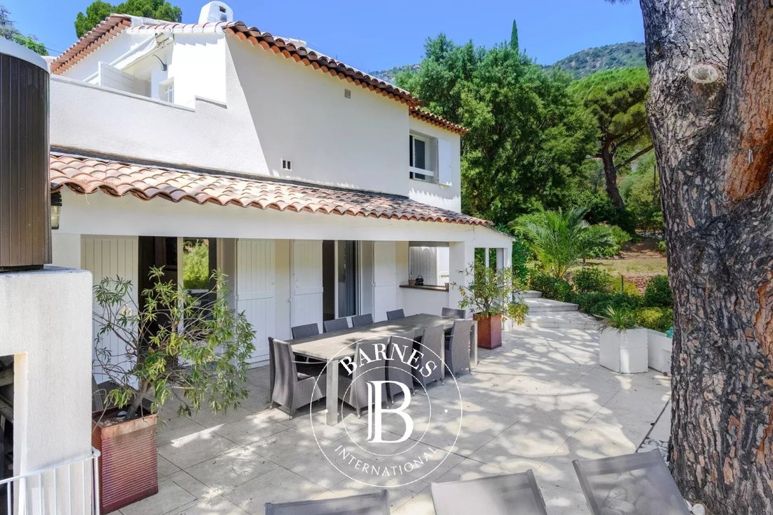 House in Le Lavandou, Provence-Alpes-Côte d'Azur, France 2 - 18984848