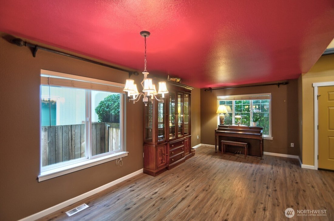 Olympia, Washington, United States 4 - 18986150