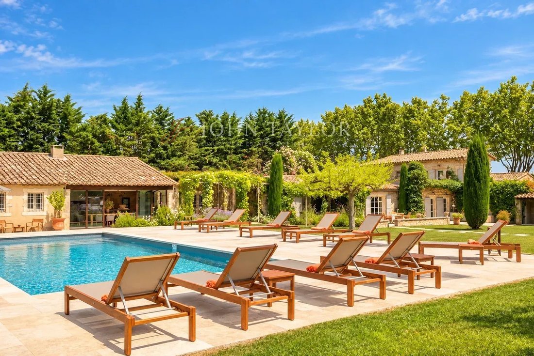 Country House in Eygalières, Provence-Alpes-Côte d'Azur, France 2 - 18986031