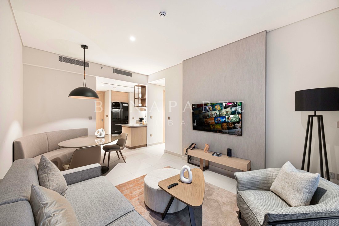 Apartment in Downtown Dubai, Dubai, United Arab Emirates 1 - 18985760