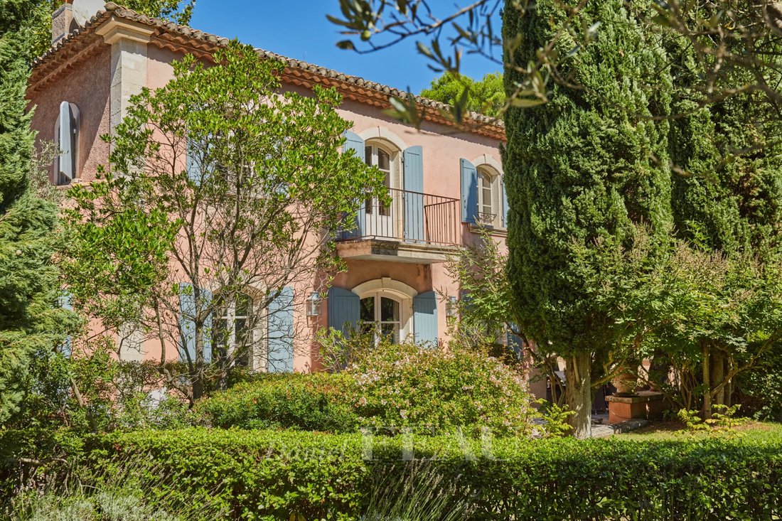 Country House in Saint-Rémy-de-Provence, Provence-Alpes-Côte d'Azur, France 2 - 18986021