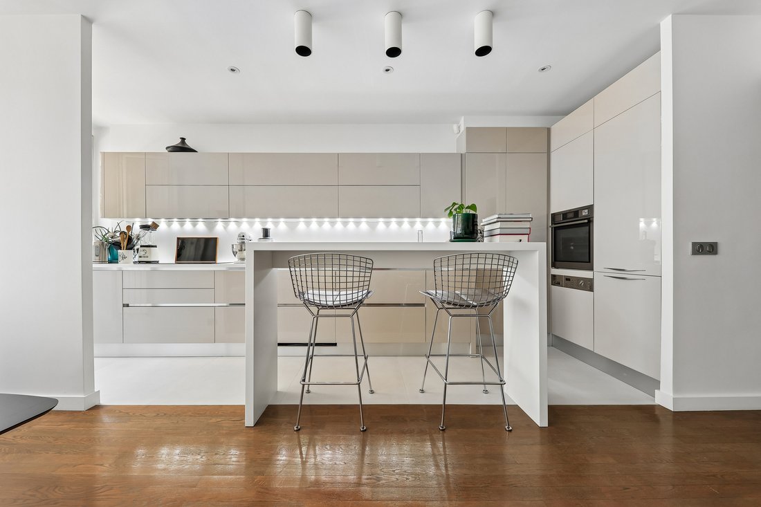 Apartment in Auteuil Sud, Paris 16e Arrondissement, Paris 3 - 18986270