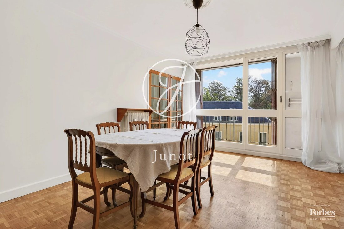 Apartment in Montreuil, Versailles, France 3 - 18984709