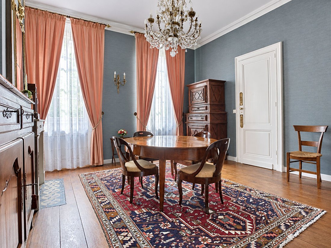 Villa in Hôtel de Ville-Quinconce-Saint Seurin-Fondaudège, Bordeaux, France 2 - 18979843