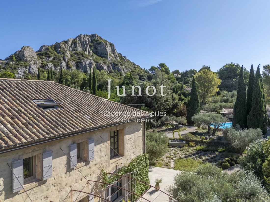 Country House in Maussane-les-Alpilles, Provence-Alpes-Côte d'Azur, France 4 - 18984909