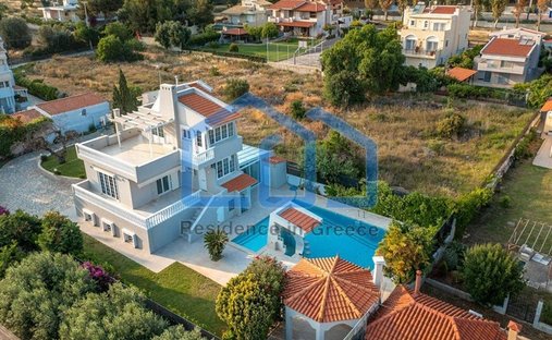 Villa a Kalyvia Thorikou, Attica, Grecia 1