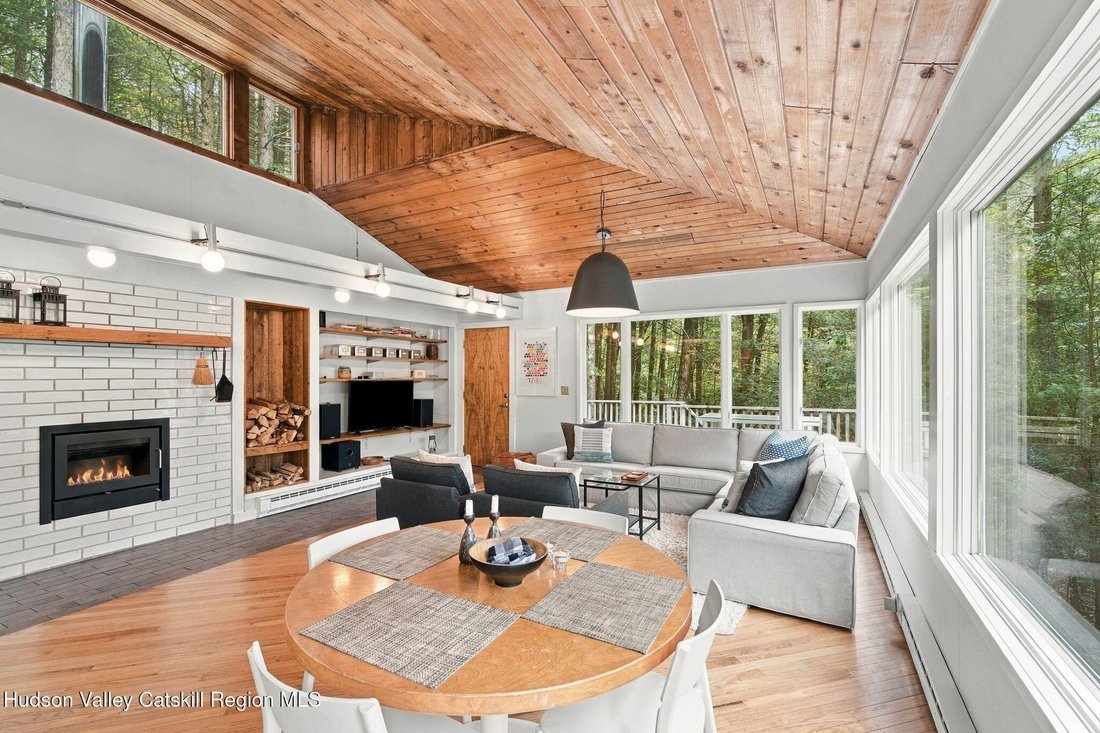 House in Willow, New York, United States 5 - 18984054