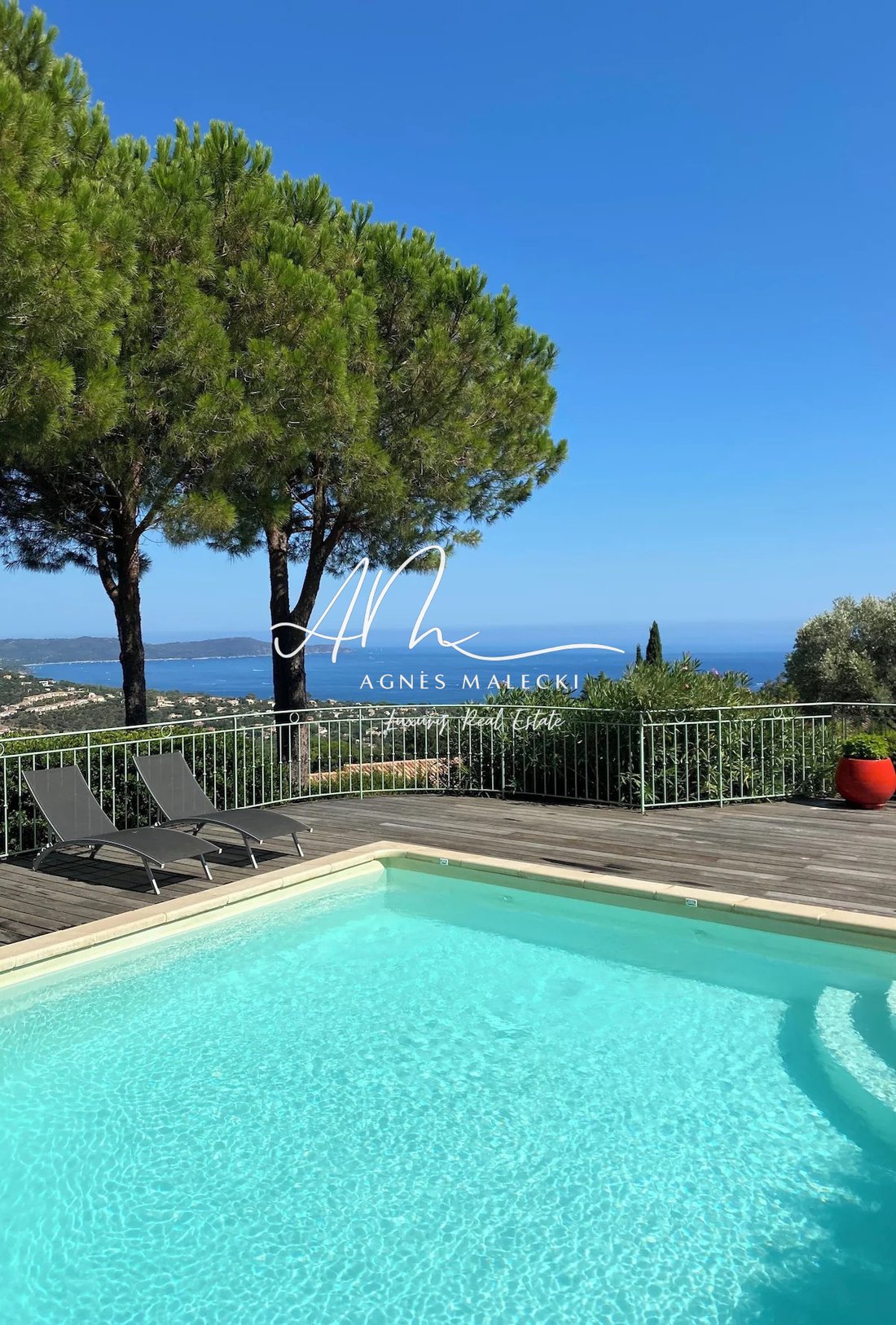 Estate in Nord, Cavalaire-sur-Mer, France 4 - 17341739