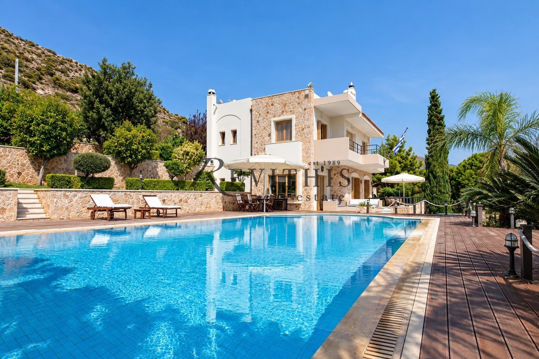 Villa in Kalyvia Thorikou, Attica, Greece 3 - 18984920