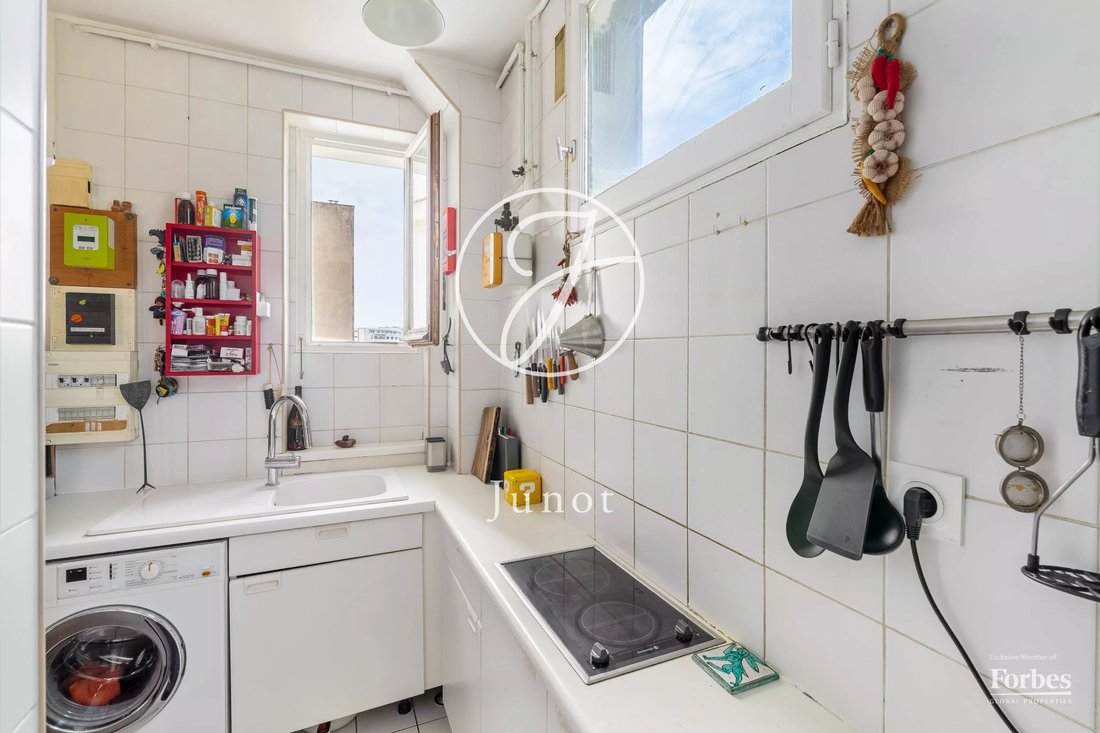 Apartment in Raspail-Montparnasse, Paris 14e Arrondissement, Paris 4 - 18986055