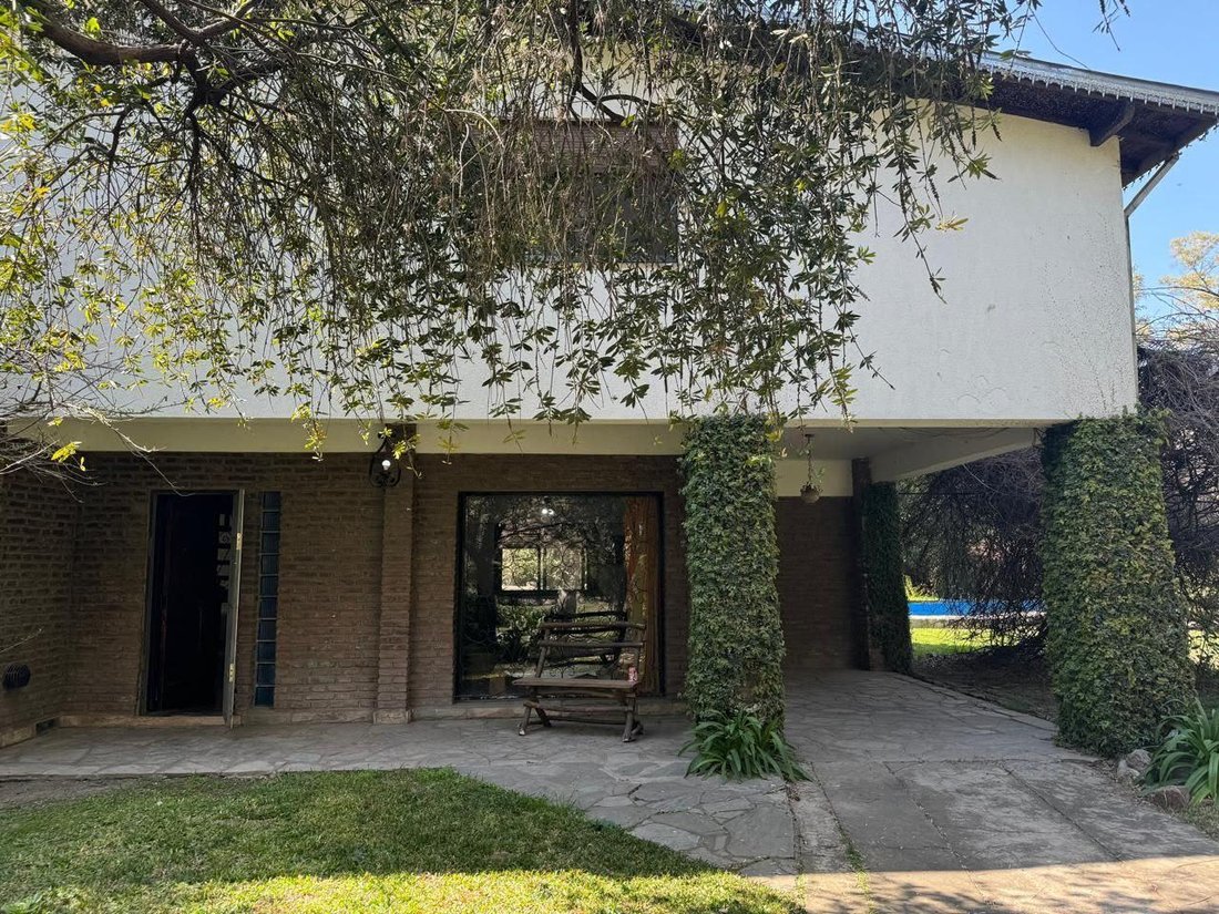 House in Ituzaingó, Buenos Aires Province, Argentina 5 - 18984158