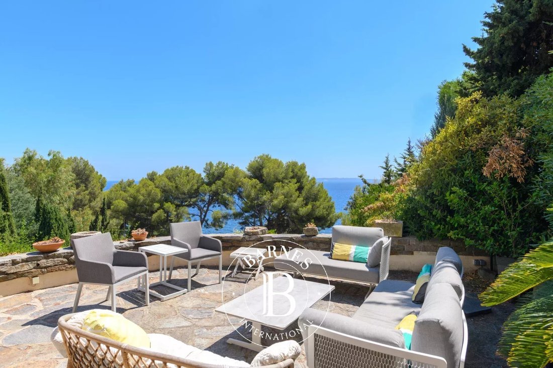 House in Le Lavandou, Provence-Alpes-Côte d'Azur, France 2 - 18984891