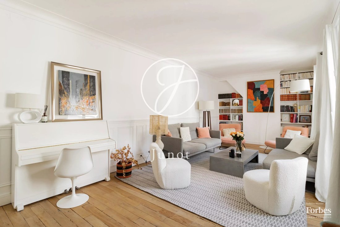 Apartment in Porte Dauphine, Paris 16e Arrondissement, Paris 4 - 18985757
