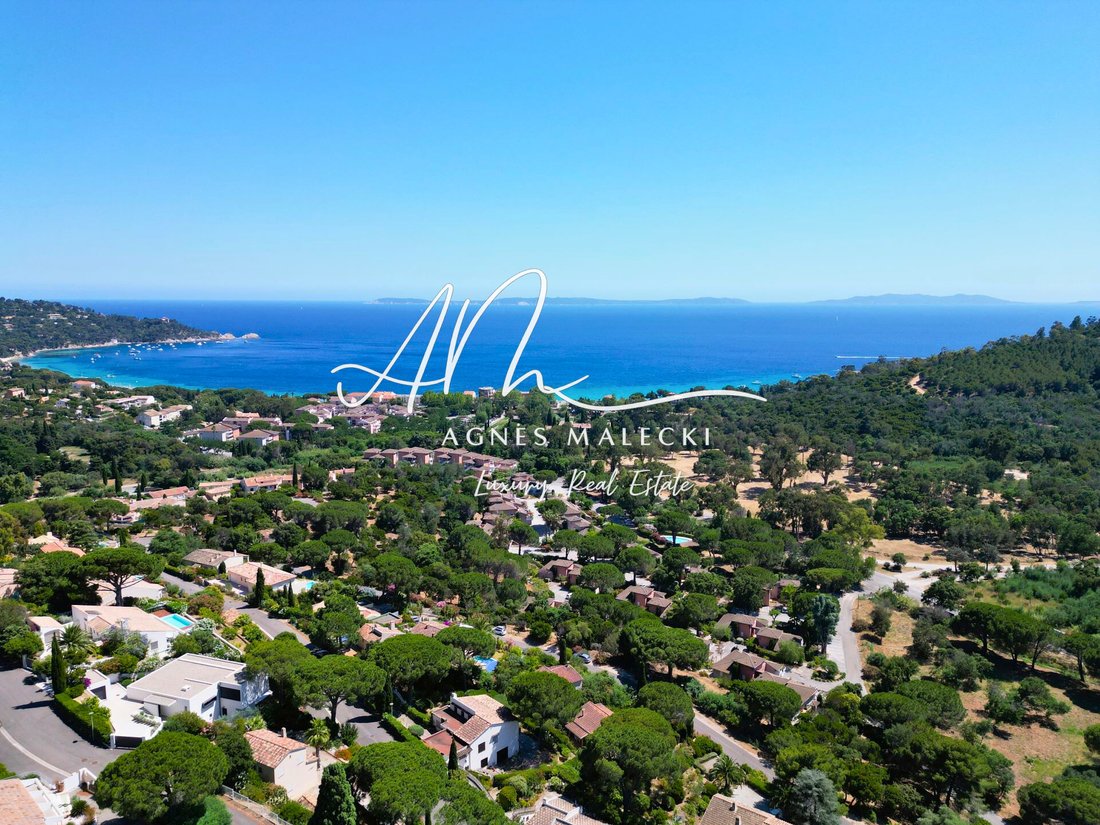 Villa in Le Lavandou, Provence-Alpes-Côte d'Azur, France 3 - 18986671