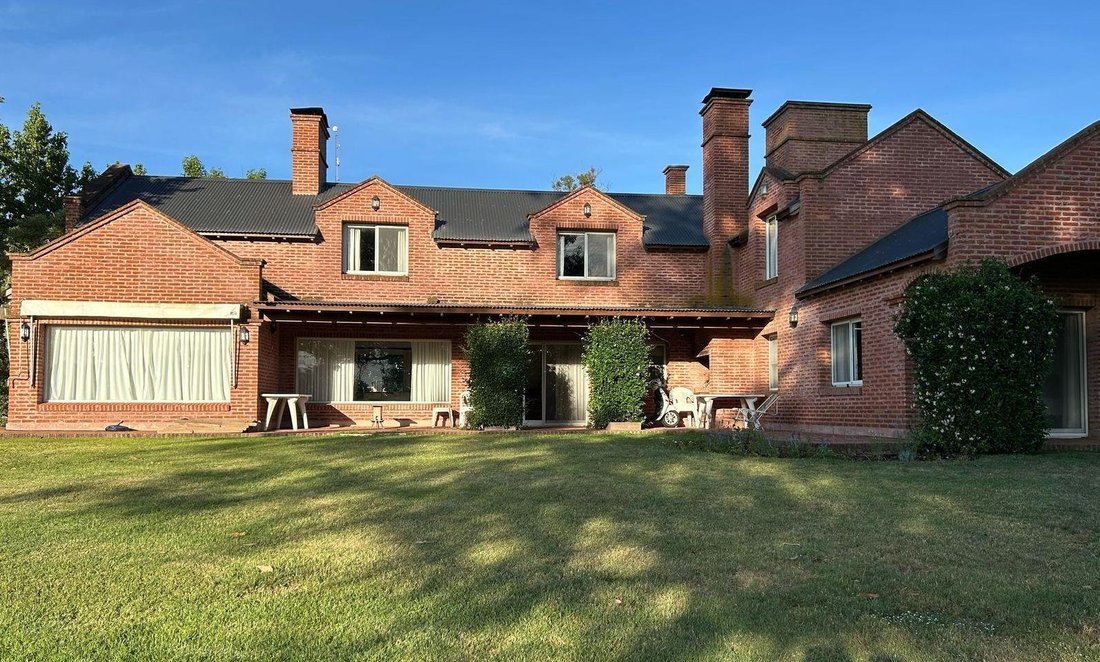 House in Chapadmalal, Buenos Aires Province, Argentina 1 - 18986930