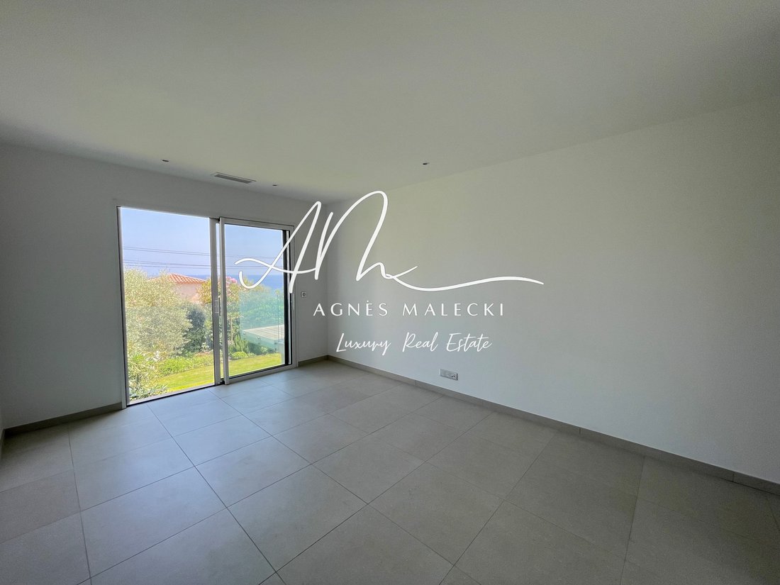 Villa in Nord, Cavalaire-sur-Mer, France 5 - 15768335