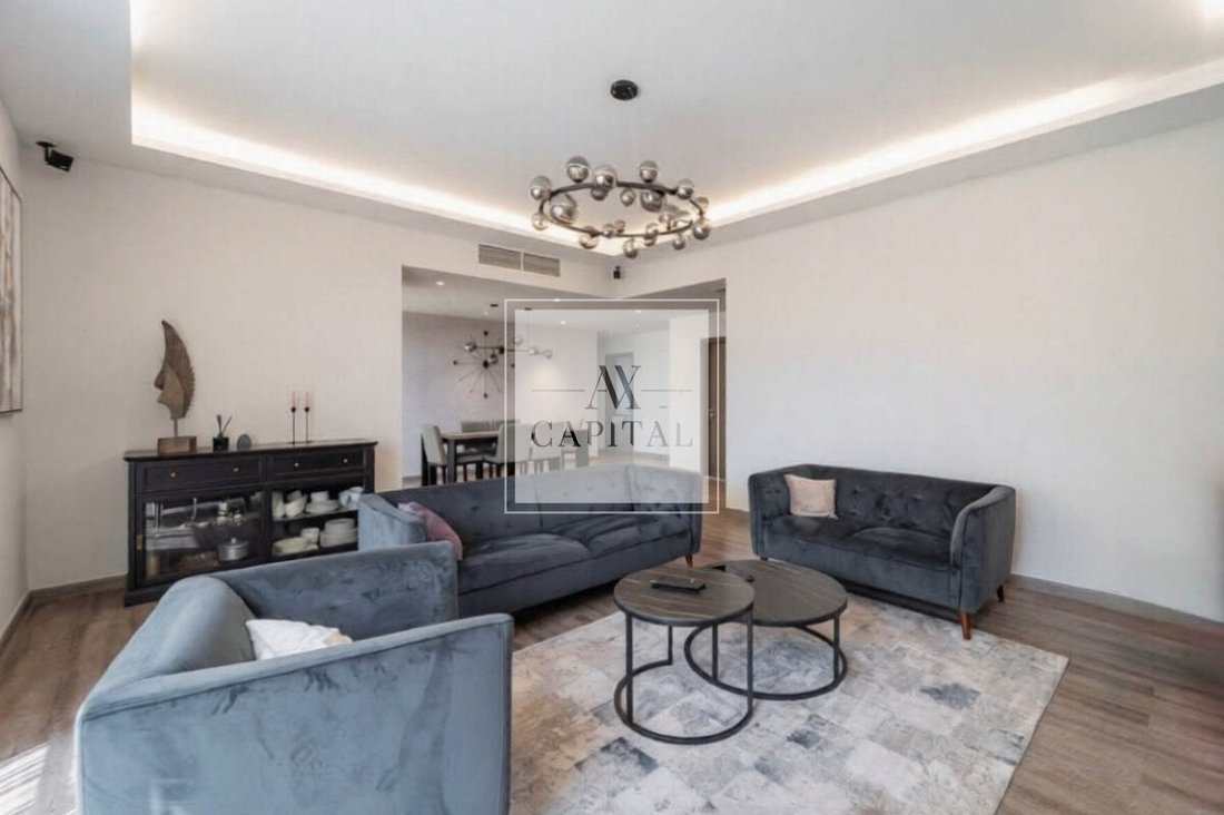 Apartment in Downtown Dubai, Dubai, United Arab Emirates 1 - 18986428