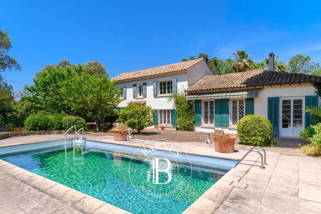 Country House in La Garde, Provence-Alpes-Côte d'Azur, France 4 - 18984789