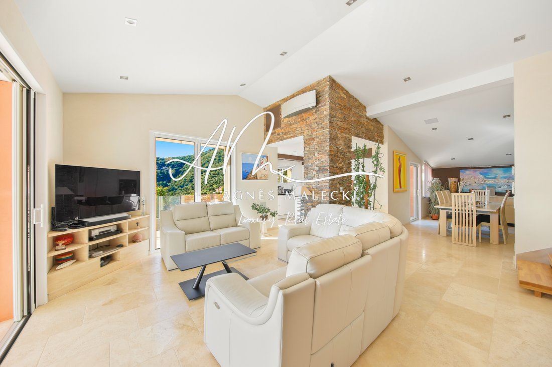 Estate in Nord, Cavalaire-sur-Mer, France 4 - 17078326