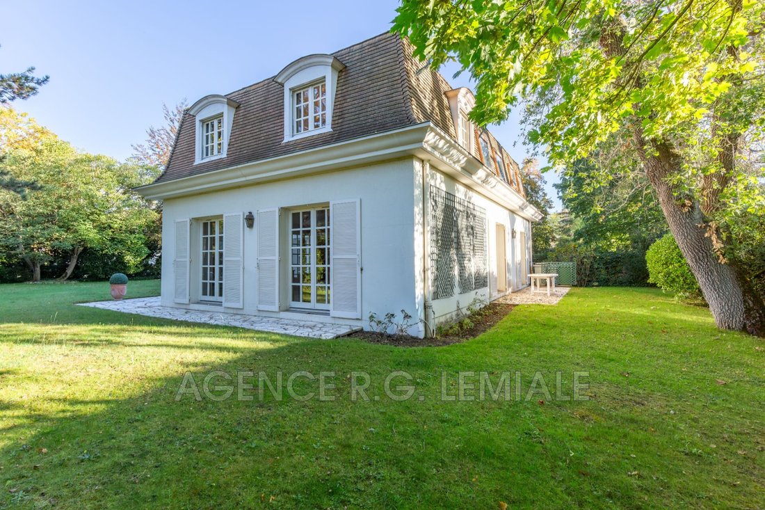 Villa à Charlemagne, Maisons-Laffitte, France 2 - 17991454