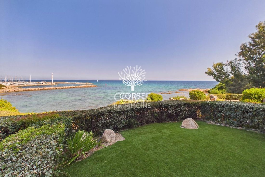 Apartment in Sari-Solenzara, Corsica, France 1 - 18986675