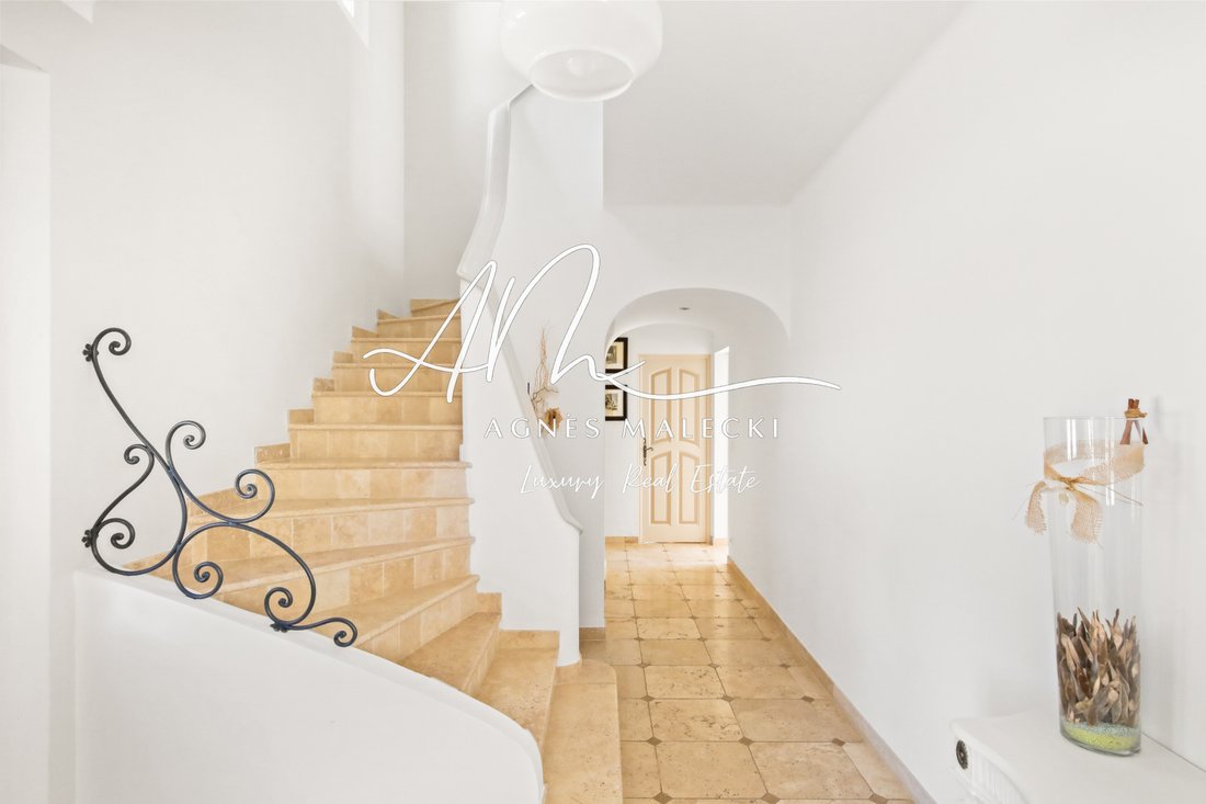 Estate in Trans-en-Provence, Provence-Alpes-Côte d'Azur, France 4 - 16132221