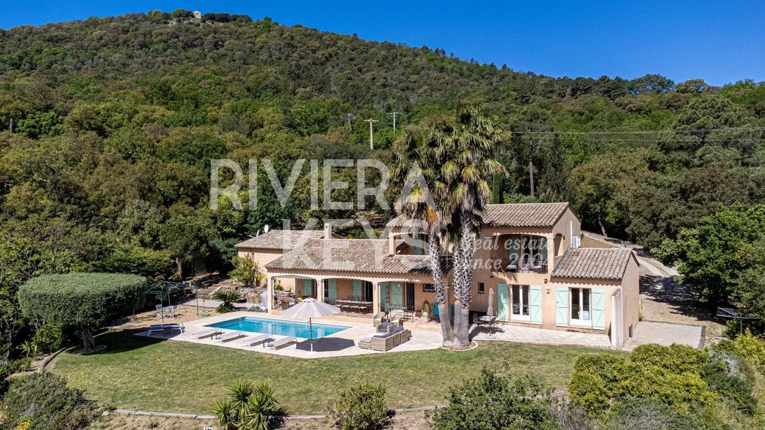 House in La Garde-Freinet, Provence-Alpes-Côte d'Azur, France 3 - 12769921