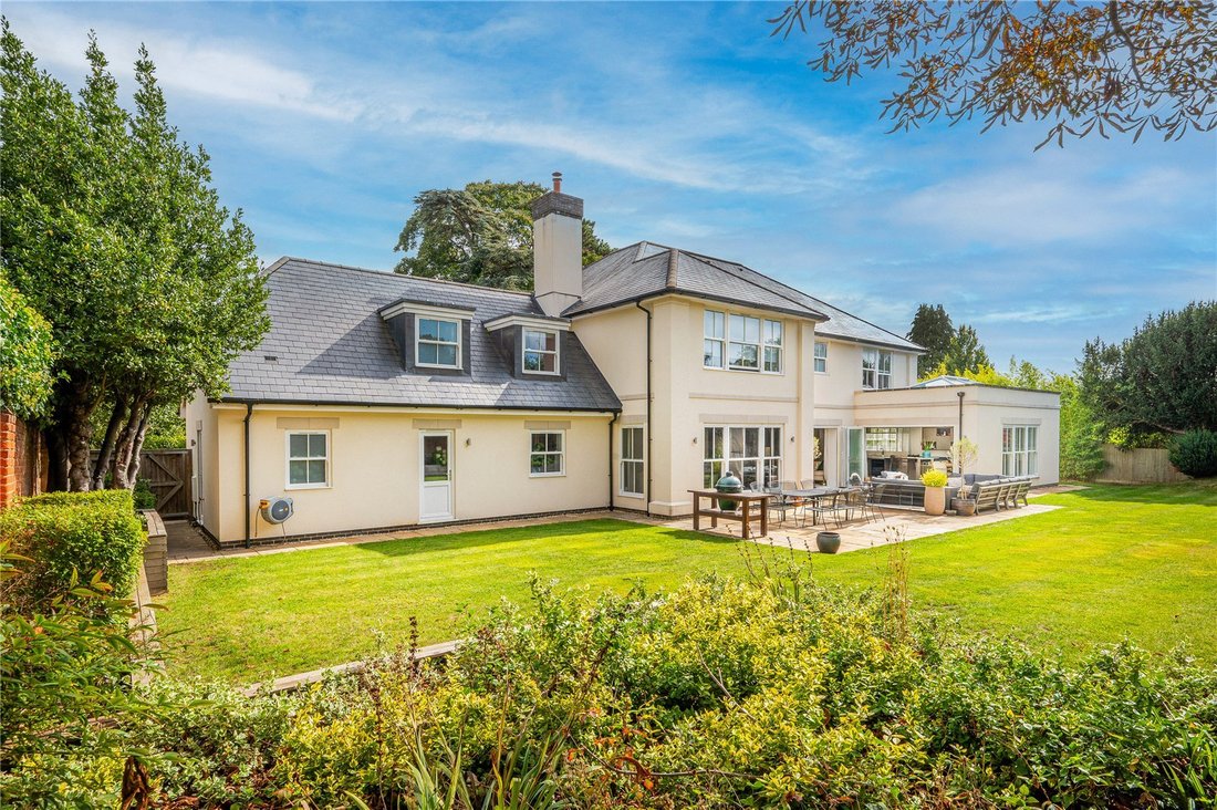 House in Henley, England 2 - 18985661