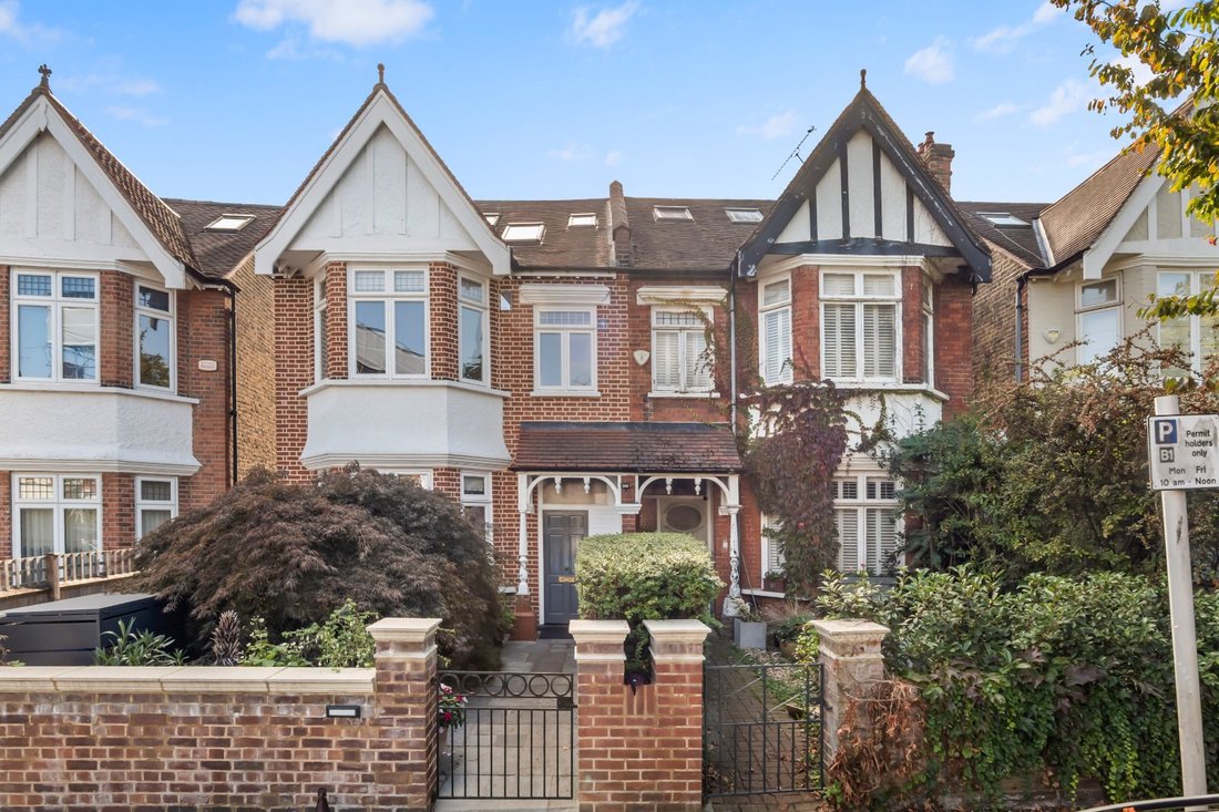House in Castelnau, Richmond Upon Thames, England 1 - 18985652