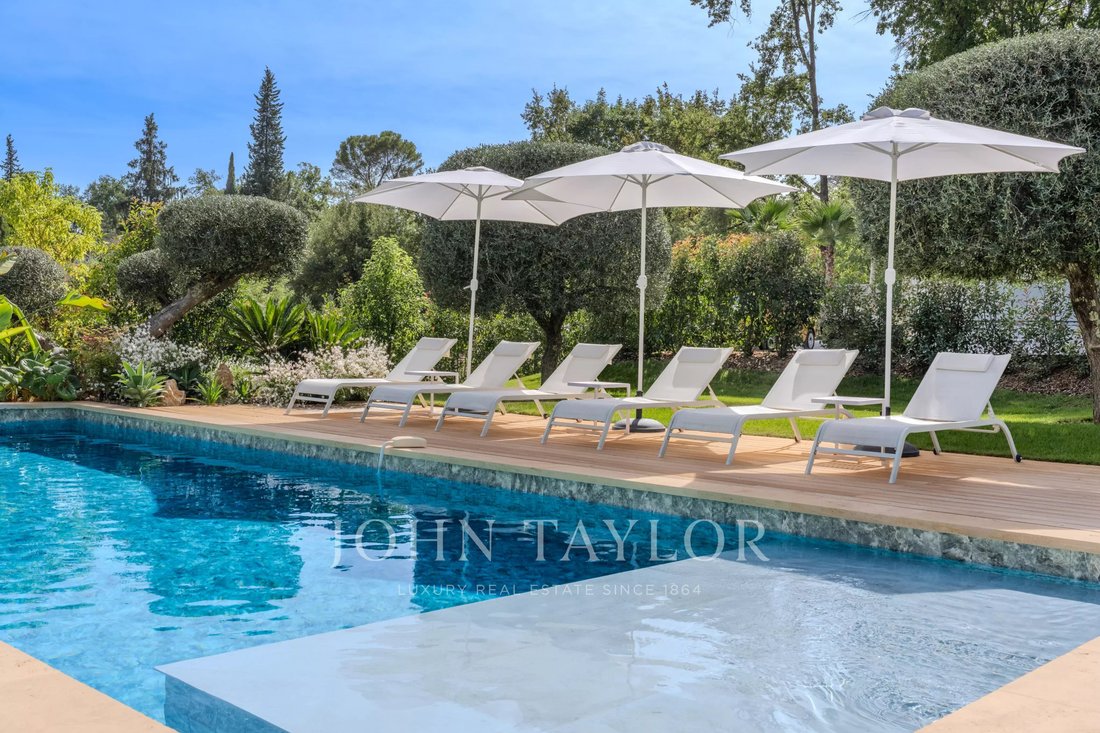 Villa in Nord, Roquefort-les-Pins, France 5 - 18985910