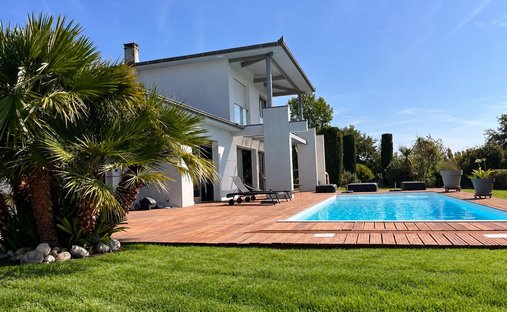 House in Villeneuve-de-Riviere, Occitania, France 1