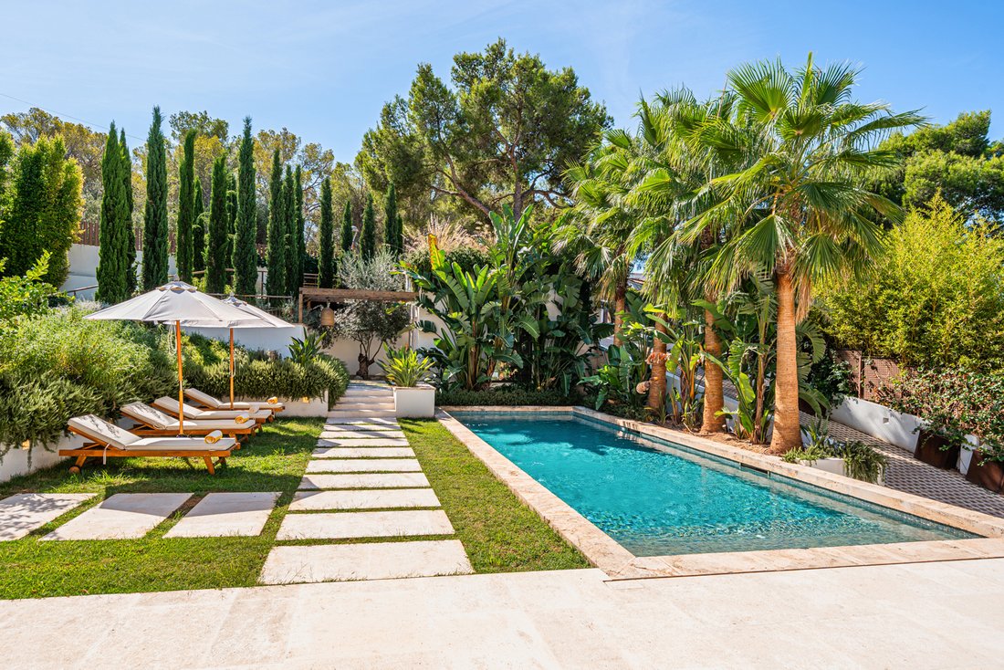 House in Portals Nous, Calvia, Balearic Islands 2 - 18985647