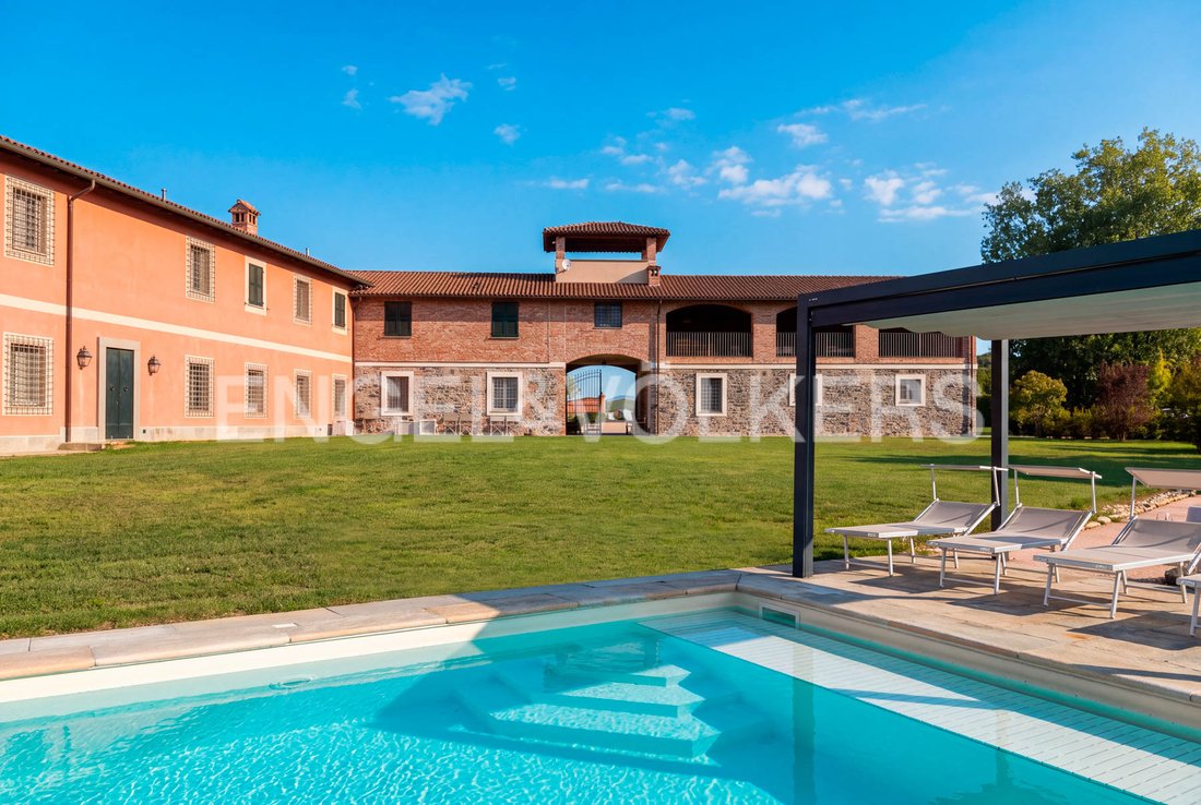 Villa in Capriata d'Orba, Piedmont, Italy 1 - 16616692