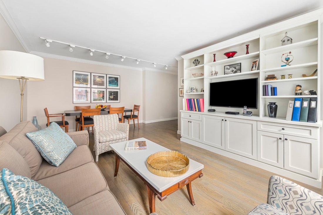 Co Op in New York, New York, United States 3 - 18987018