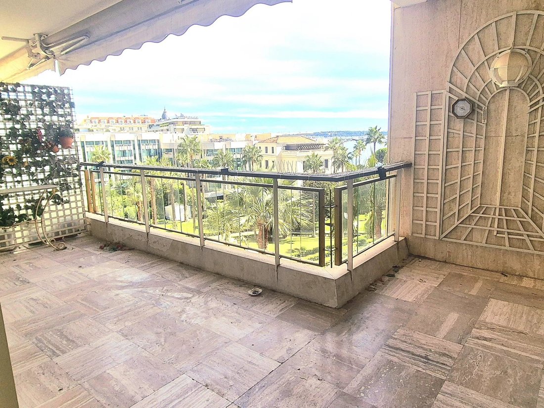 Apartment in Cannes, Provence-Alpes-Côte d'Azur, France 2 - 18989639