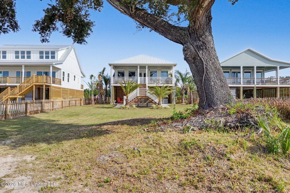 House in Gulfport, Mississippi, United States 5 - 18988015