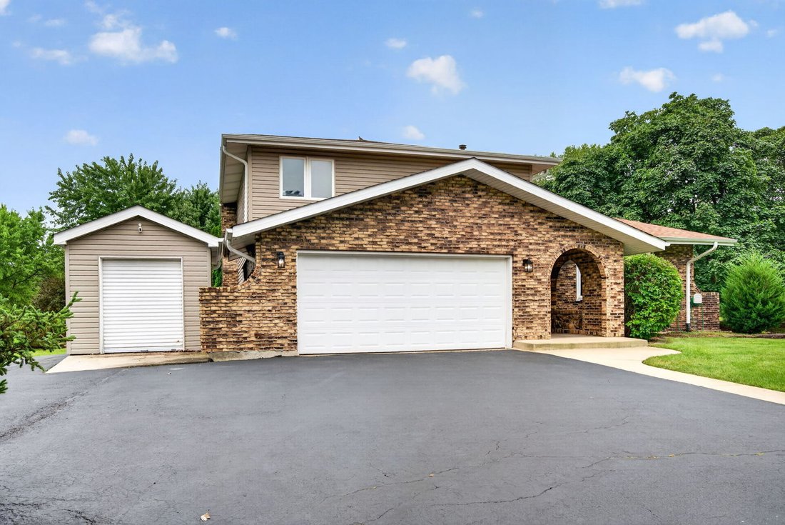 House in Naperville, Illinois, United States 3 - 18988254