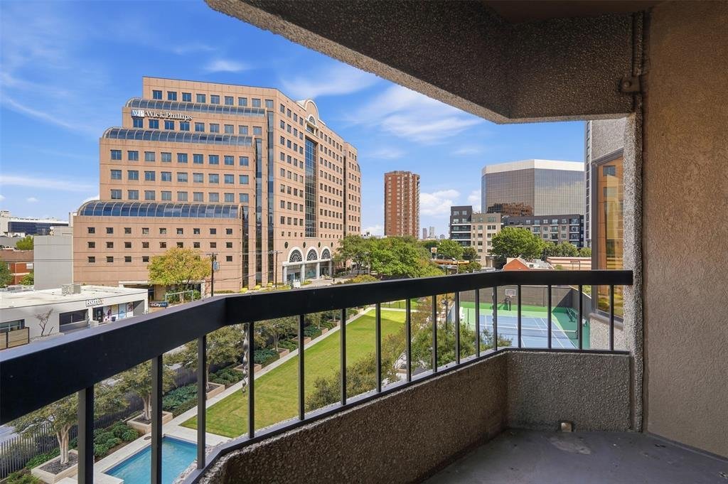 Condo in Dallas, Texas, United States 4 - 18988625