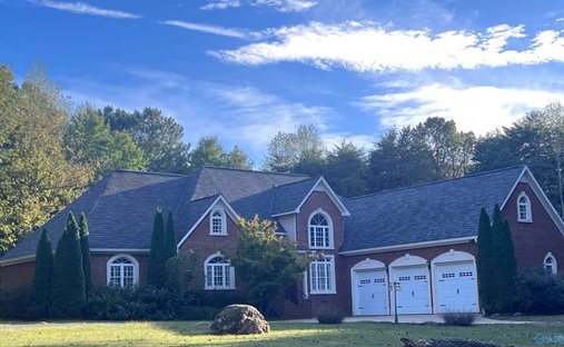 House in Fort Payne, Alabama, United States 1