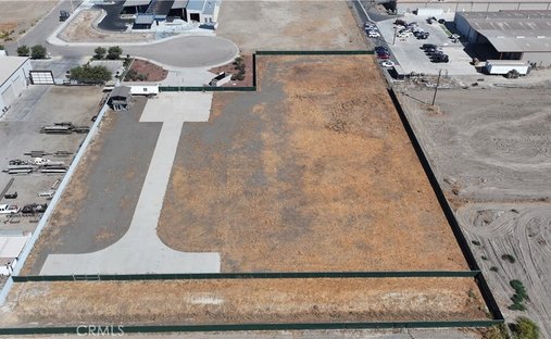 Land in Tulare, California, United States 1