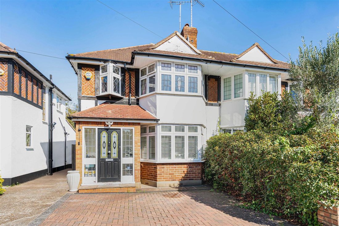 House in Kingston Upon Thames, Royal Borough of Kingston upon Thames, England 1 - 18987922