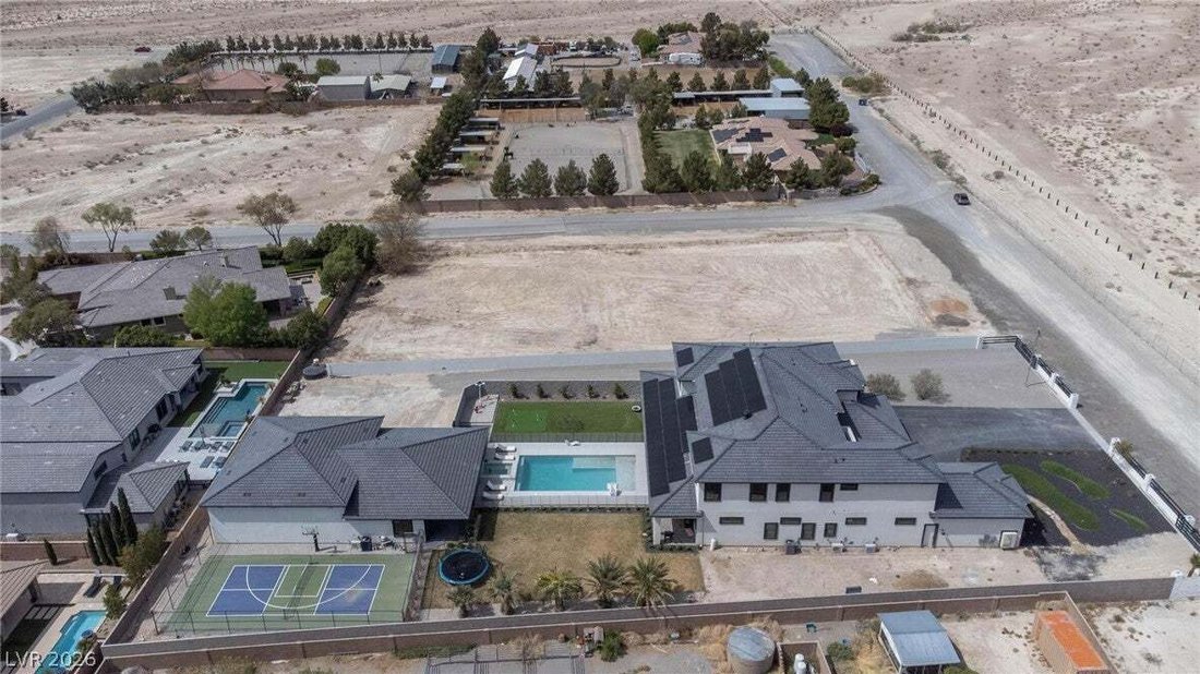 House in Las Vegas, Nevada, United States 1 - 18987700