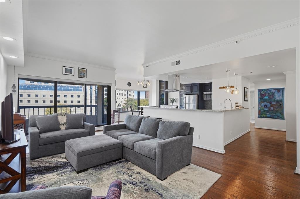 Condo in Dallas, Texas, United States 1 - 18988625