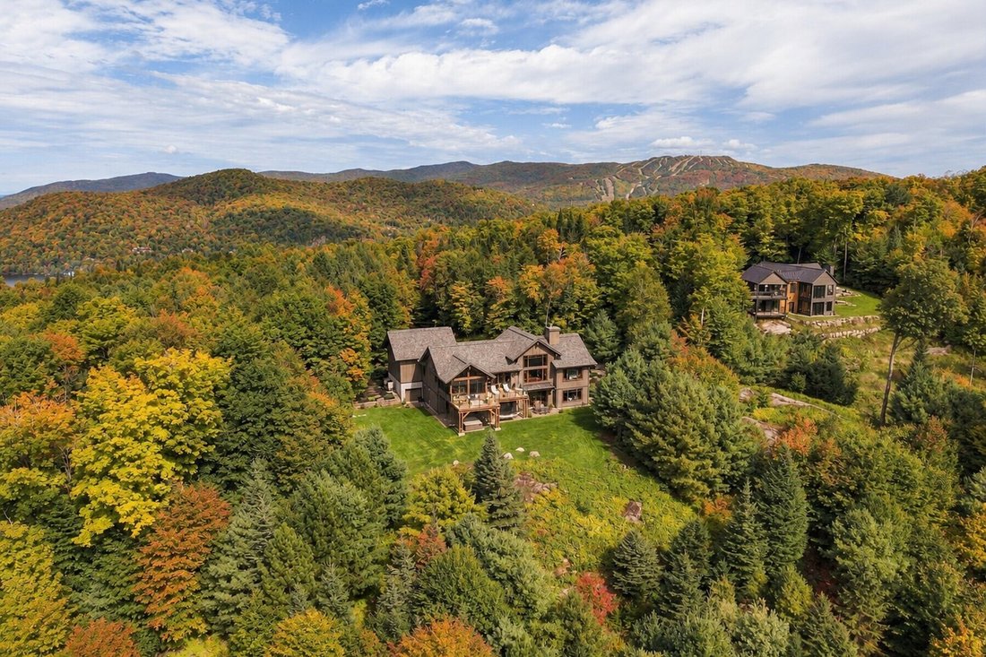 House in Mont-Tremblant, Quebec, Canada 1 - 18989151